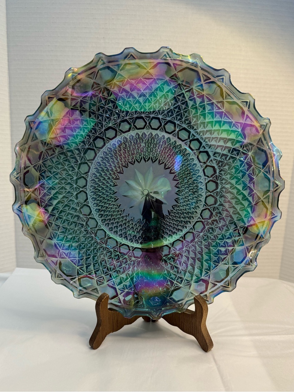 Vintage Indiana Carnival Glass Iridescent Windsor Blue Diamond Pattern Plate